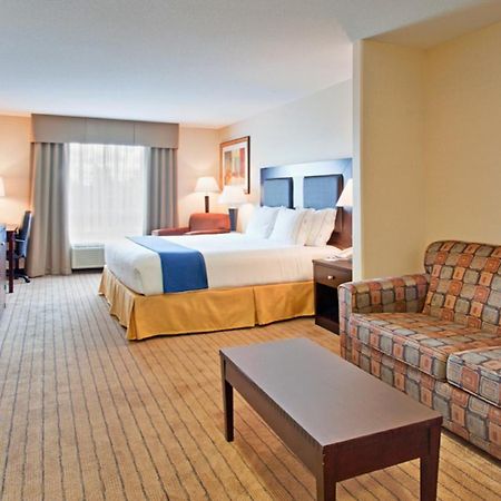 Holiday Inn Express Hotel & Suites Swift Current By Ihg Exterior foto